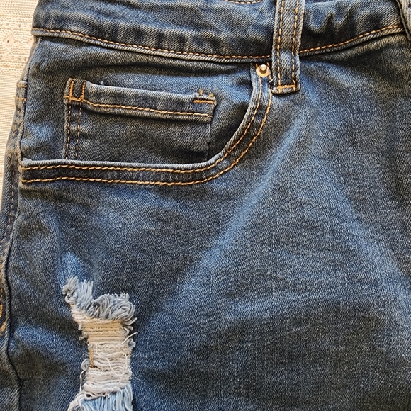 Denim Blvd Distressed Denim Mini Skirt Size Large - Picture 4 of 7